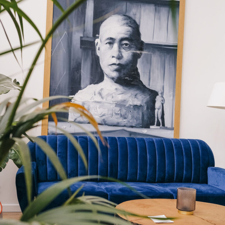 La-boite-42-Domiciliation-Saint-Etienne-e1744898232877